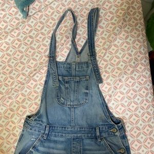 Overall size small